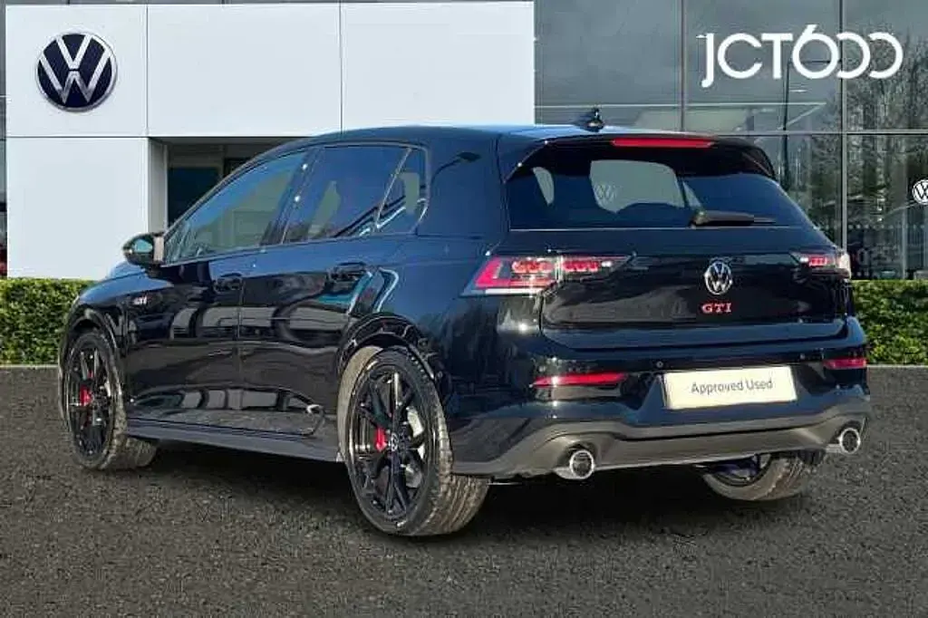 Used VW Golf VIII GTI 265 HP (194 kW) 2026 Black Hatchback