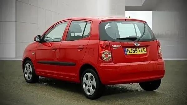 Used Kia Picanto 64 HP (47 kW) 2009 Red Hatchback