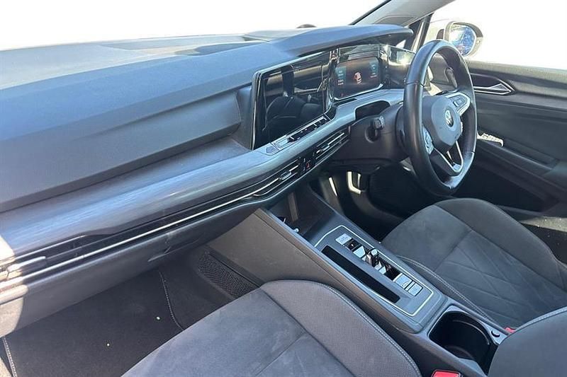 Second-hand VW Golf VII Style 150 CP (110 kW) 2020 Gri Hatchback