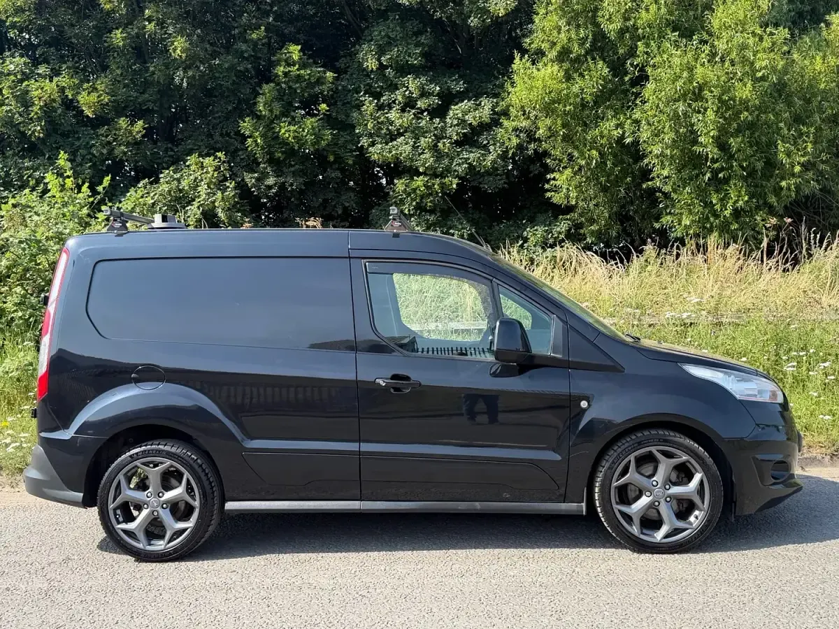 Used Ford Transit Limited 115 HP (84 kW) 2015 Black Van