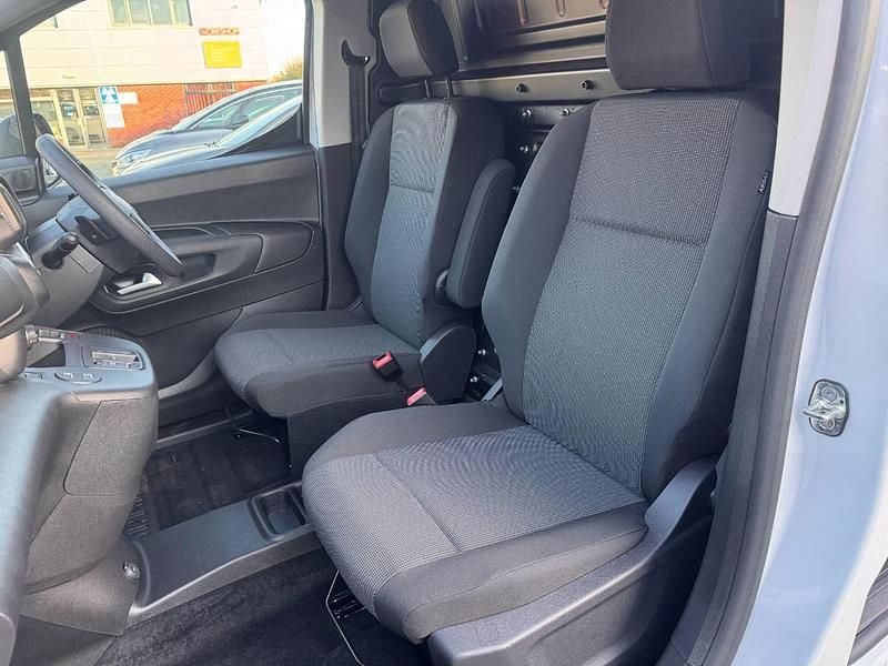 New Citroën e-Berlingo 100 kW (136 HP) 2025 White MPV