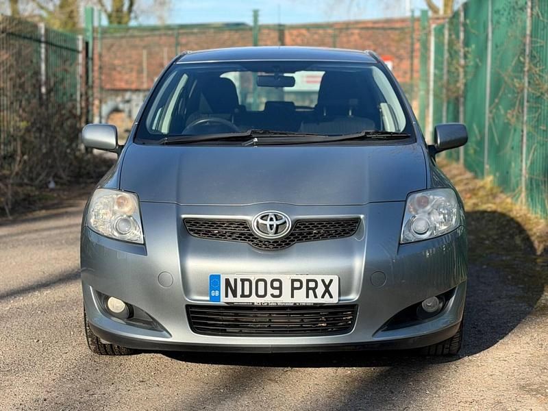 Usado Toyota Auris 2009 Prateado Citadino
