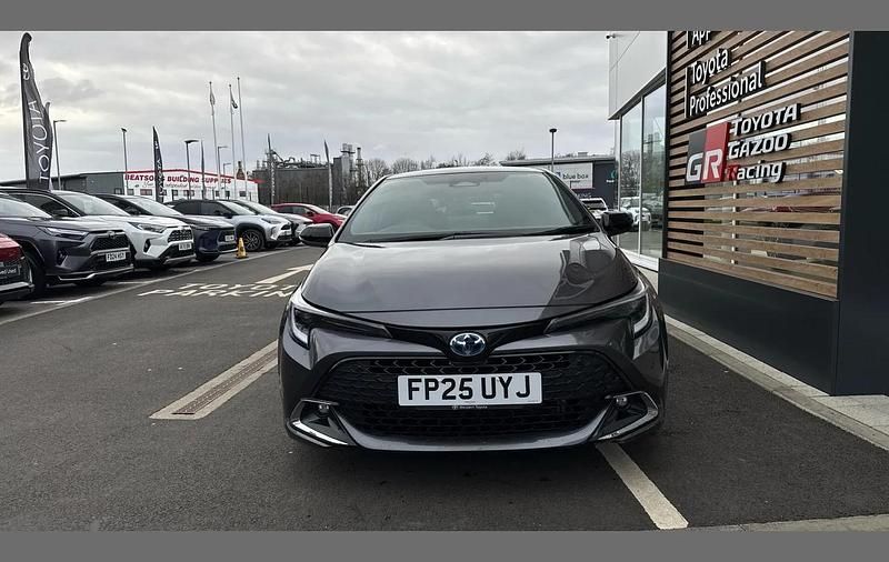 Used Toyota Corolla Design 138 HP (101 kW) 2025 Grey Hatchback