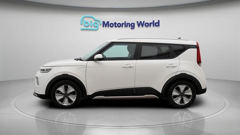 Used Kia Soul EV 147 kW (201 HP) 2022 SUV