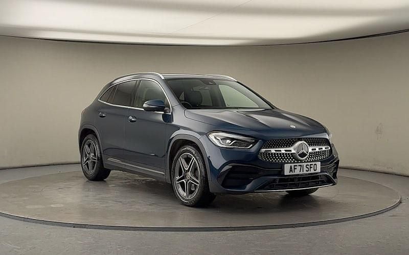 Used Mercedes GLA200 Executive 150 HP (110 kW) 2021 Denim blue SUV