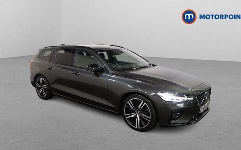 Used Volvo V60 R-Design 299 HP (219 kW) 2021 Estate