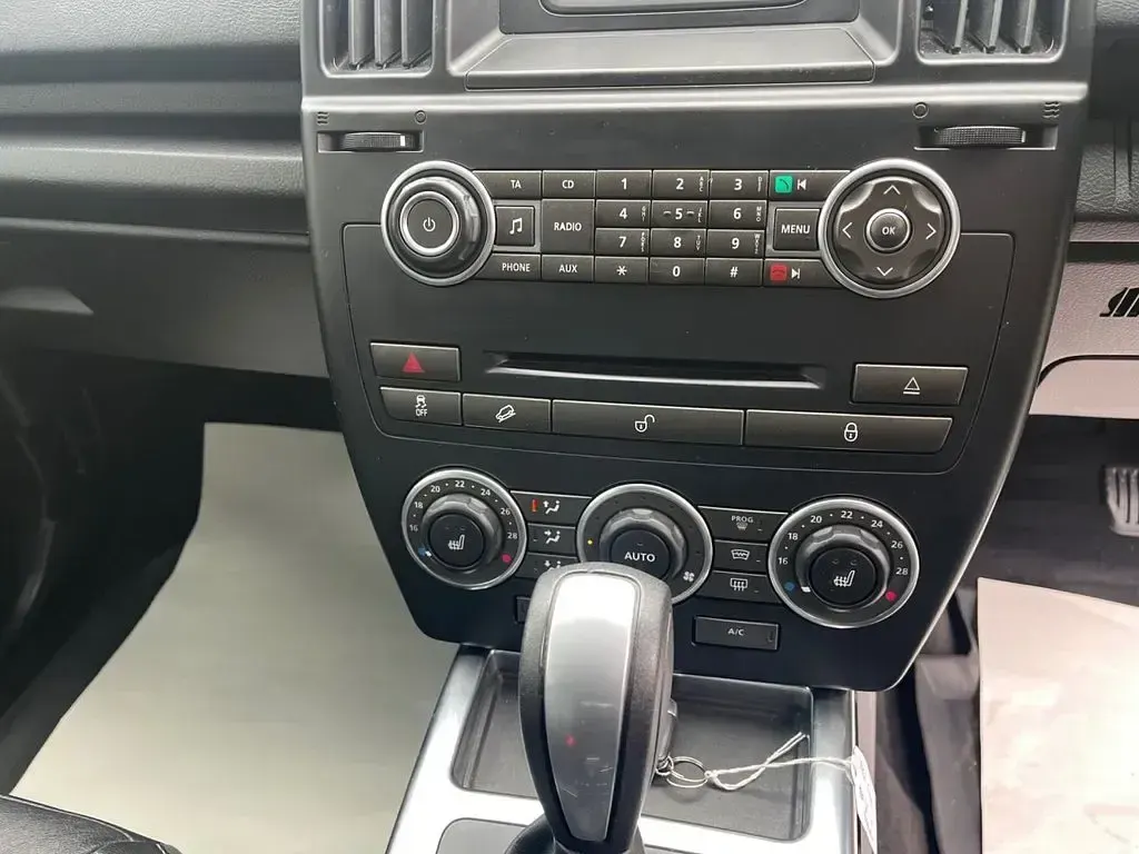 Used Land Rover Freelander 2 190 HP (139 kW) 2013 Black SUV