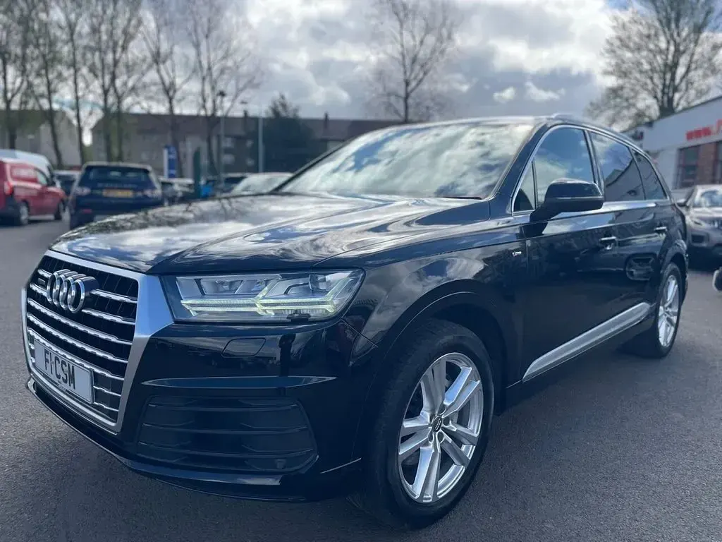 Used Audi Q7 S-Line 286 HP (210 kW) 2019 Black SUV