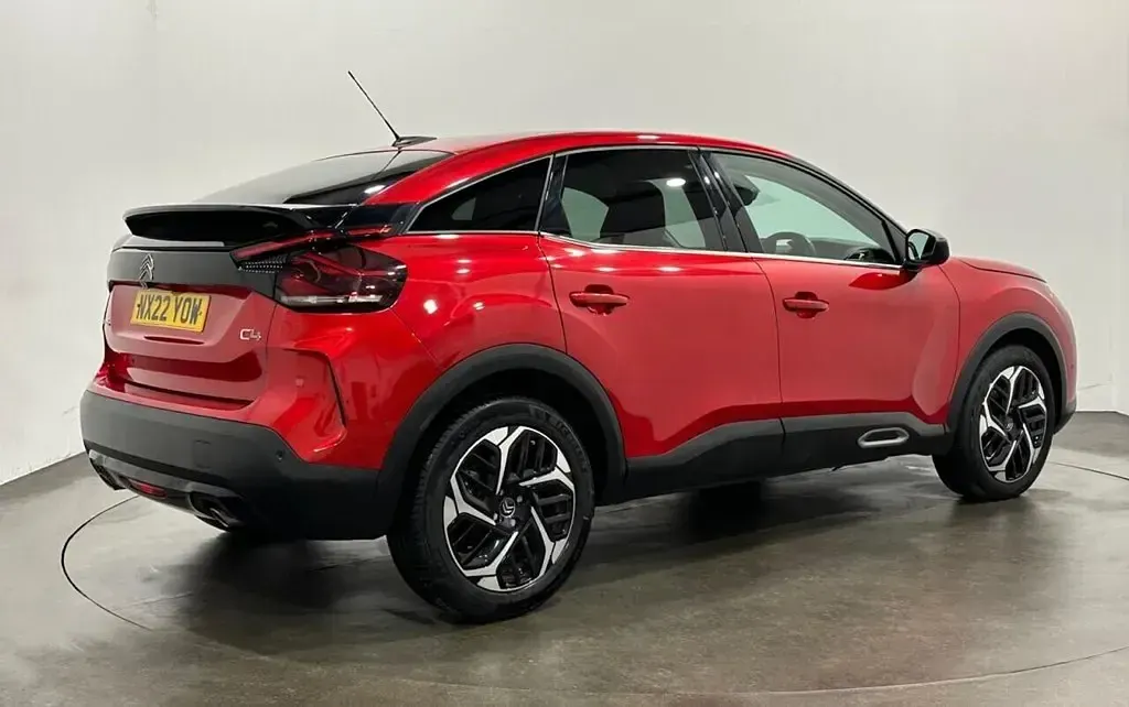 Usado Citroën C4 PureTech 130 CV (95 kW) 2022 Rojo Utilitario