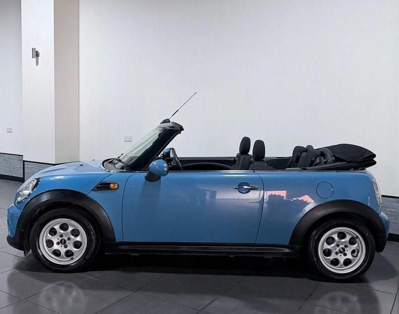 Used Mini Cooper Cabriolet 122 HP (89 kW) 2013 Blue Cabriolet