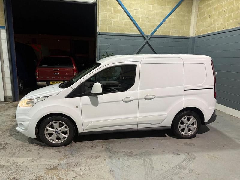 Used Ford Transit Connect Limited 120 HP (88 kW) 2017 White MPV