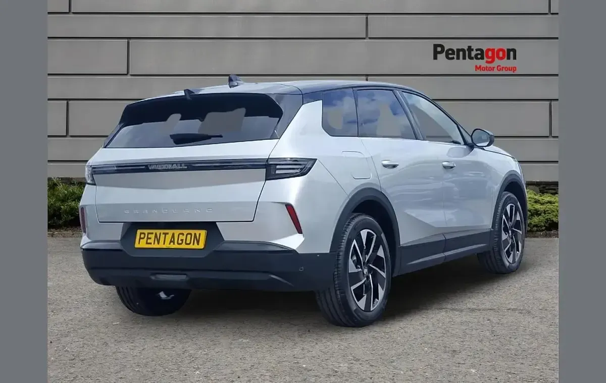 New Vauxhall Grandland X Ultimate 143 HP (105 kW) 2026 Grey SUV