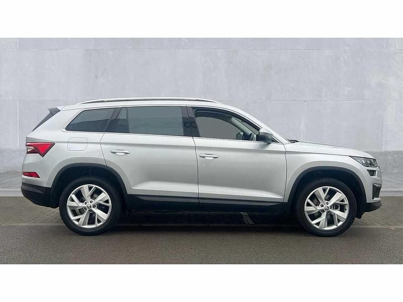 Used Skoda Kodiaq SE L Executive 147 HP (108 kW) 2024 Silver SUV