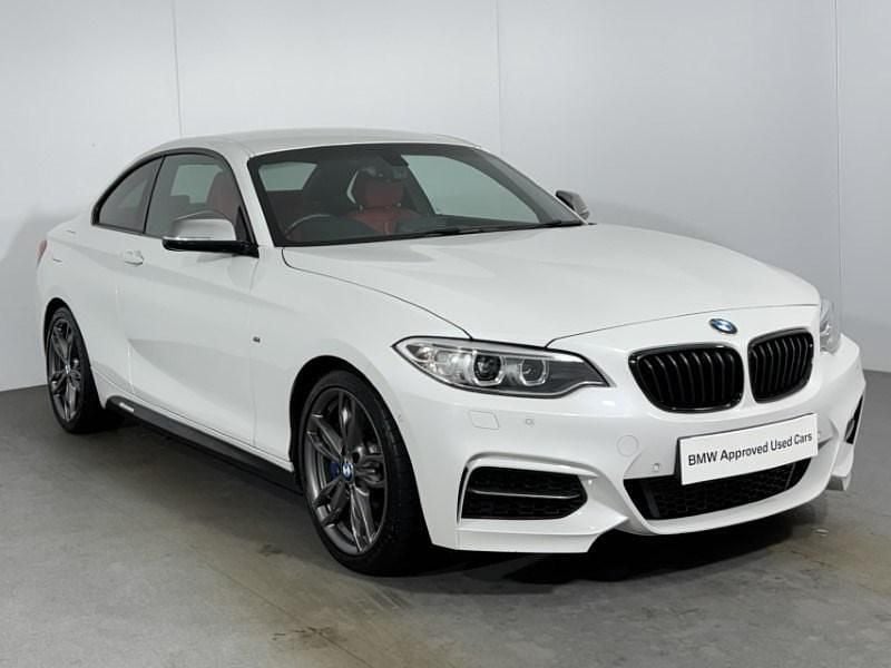 Used BMW M235 Comfort Edition 322 HP (236 kW) 2016 White Coupe