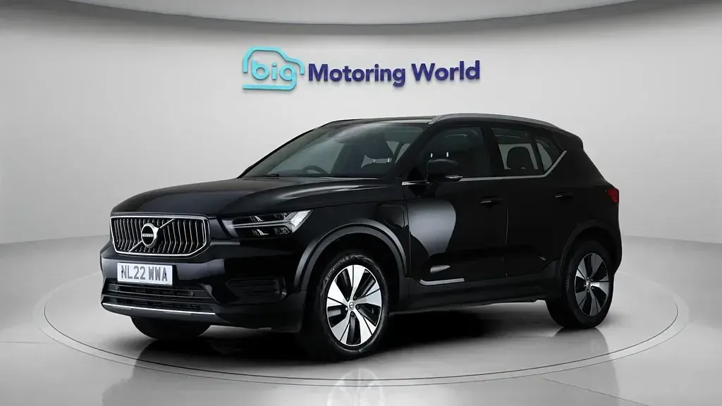 Used Volvo XC40 Core 211 HP (155 kW) 2022 Black SUV
