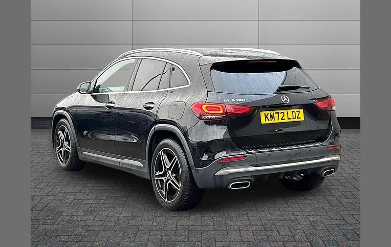 Used Mercedes GLA180 AMG Line Premium 134 HP (98 kW) 2022 Black SUV