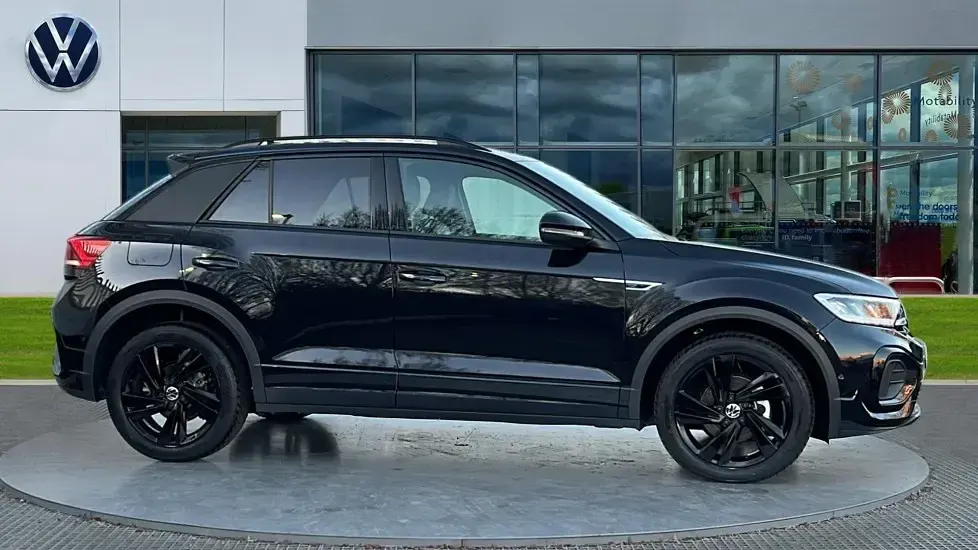 Used VW T-Roc R-line 150 HP (110 kW) 2026 Deep black pearl SUV