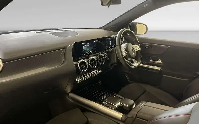 Used Mercedes GLA200 AMG line 150 HP (110 kW) 2020 Black SUV
