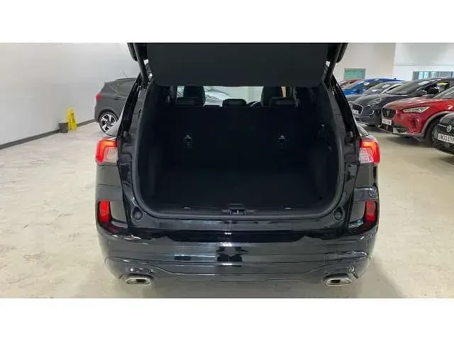 Używany Ford Kuga ST-Line X 150 KM (110 kW) 2022 Czarny SUV