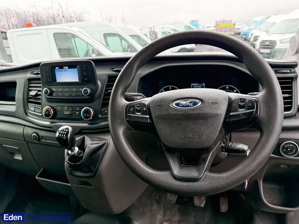 Used Ford Transit 130 HP (95 kW) 2021 White Van