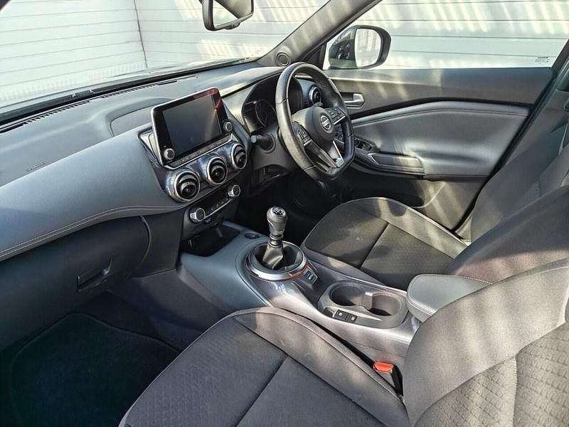 Used Nissan Juke N-Connecta 117 HP (86 kW) 2020 Grey SUV