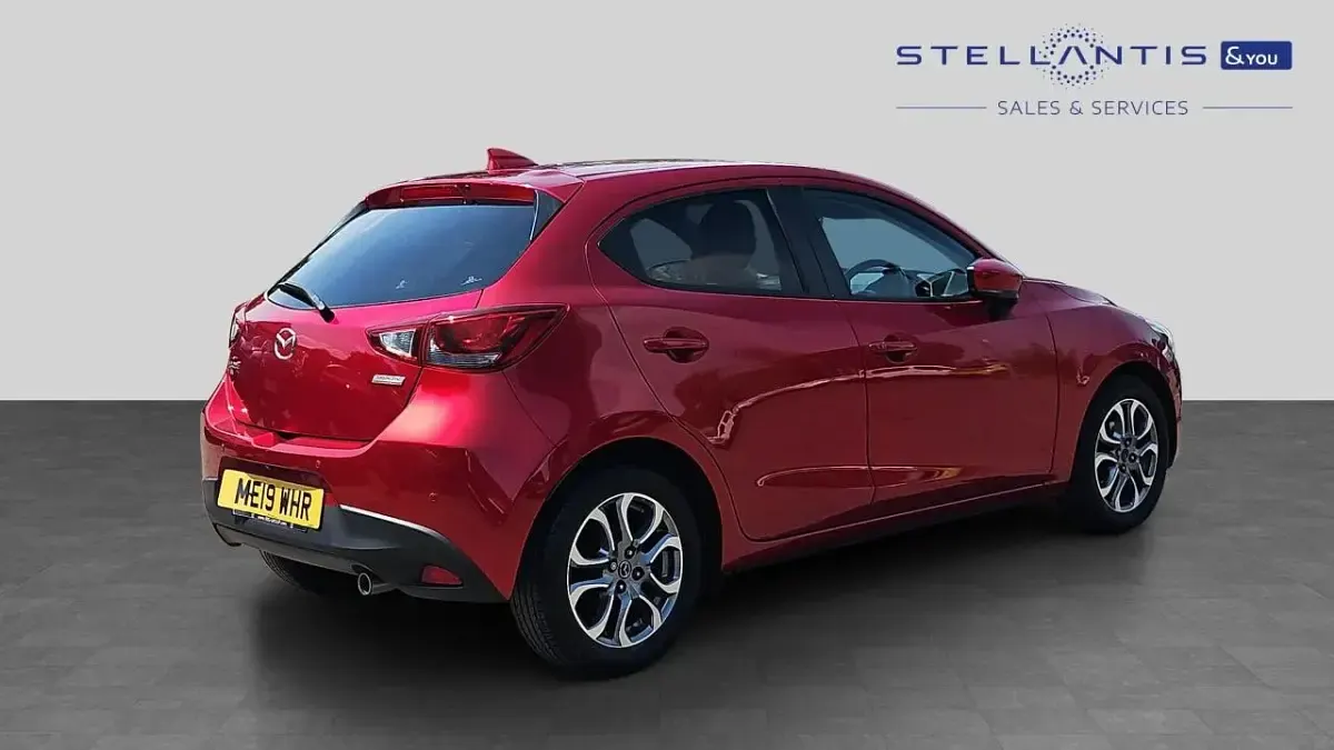 Used Mazda 2 Inclusive 89 HP (65 kW) 2019 Red