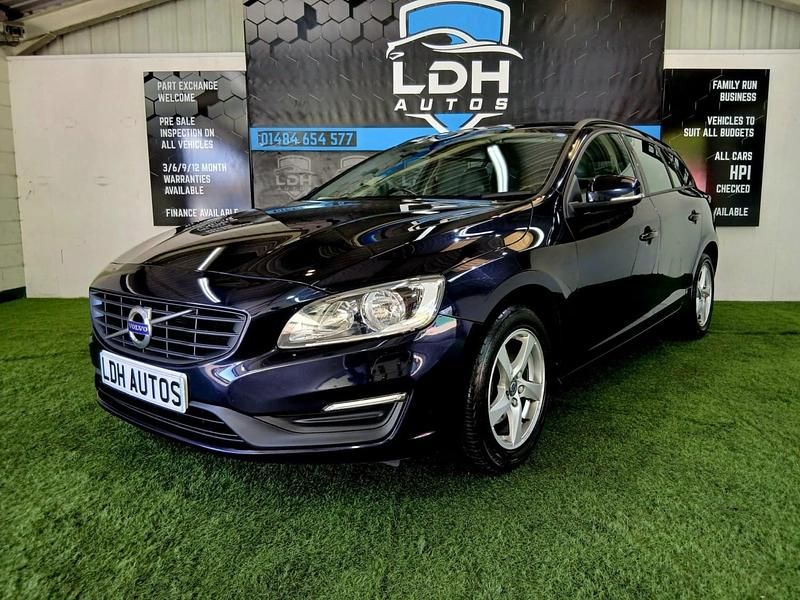 Usado Volvo V60 Business Edition 2018 Azul Carrinha