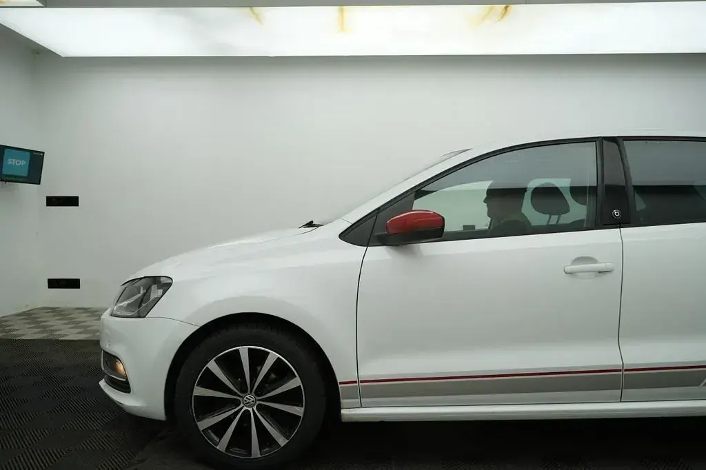 Used VW Polo Beats 75 HP (55 kW) 2016 White Hatchback