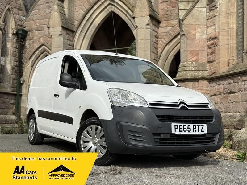 White Used 2015 Citroën Berlingo MPV | £3,995 (Fair price) - Image 1/4