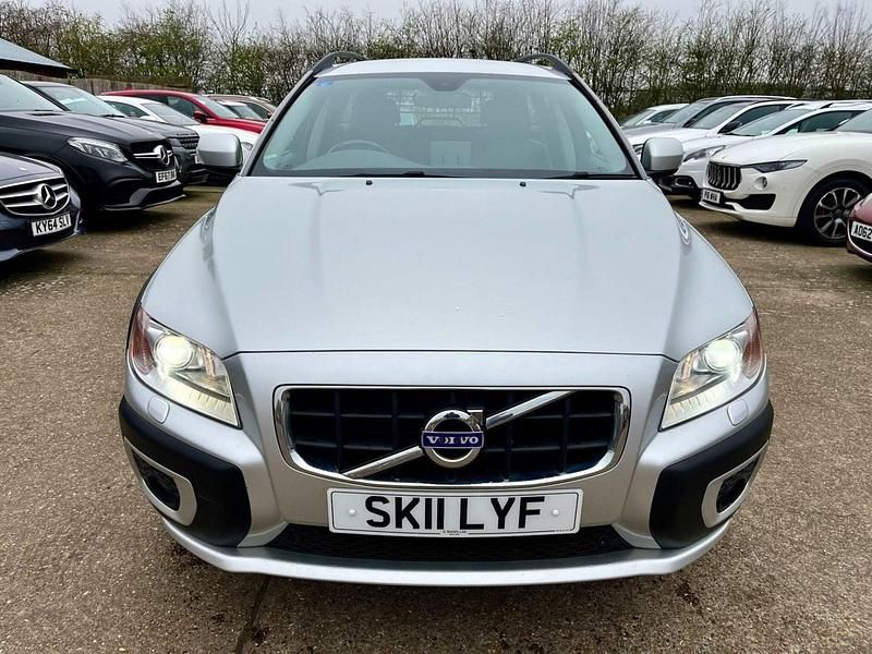 Used Volvo XC70 SE Lux 205 HP (150 kW) 2011 Silver Estate
