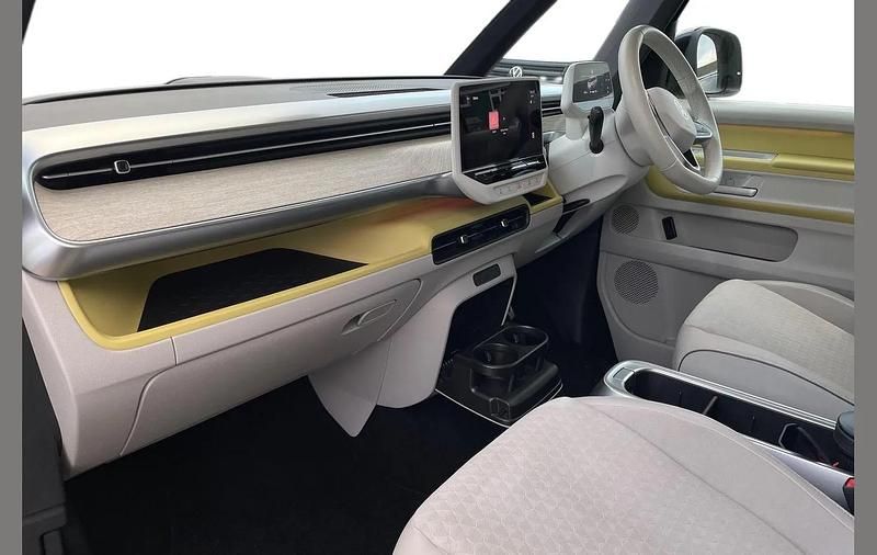 Used VW ID. Buzz Pro 147 kW (200 HP) 2024 Yellow MPV