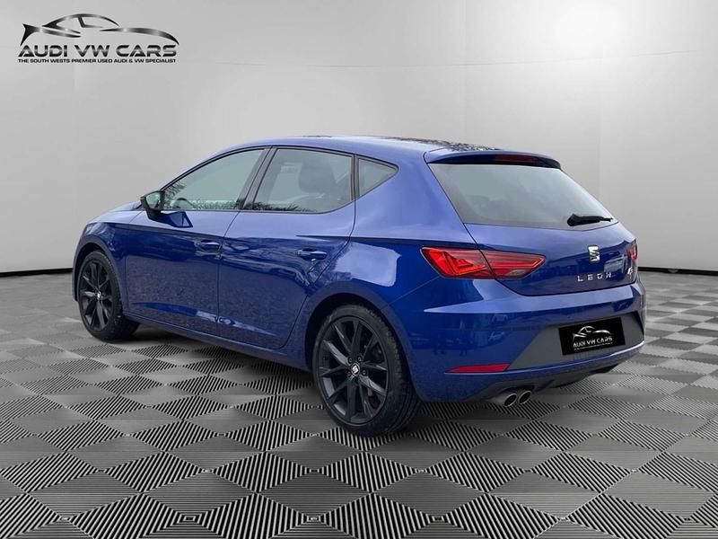 Used Seat Leon Black Edition 150 HP (110 kW) 2020 Blue Hatchback