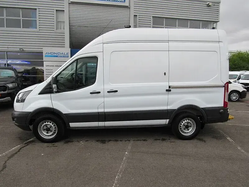 Used Ford Transit 130 HP (95 kW) 2018 White Van