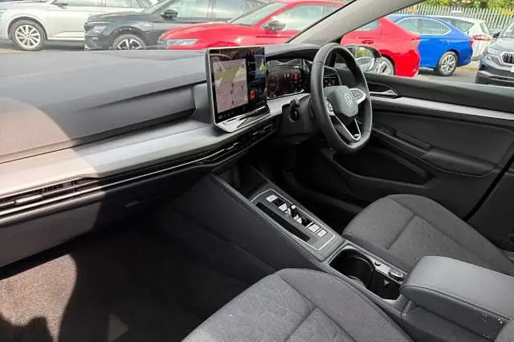 Used VW Golf VIII Match 204 HP (150 kW) 2025 Black Hatchback