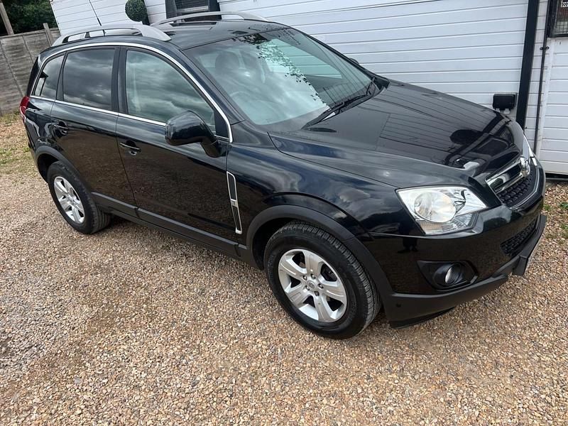Black Used 2016 Vauxhall Antara S SUV | £4,995 (Fair price) - Image 1/4