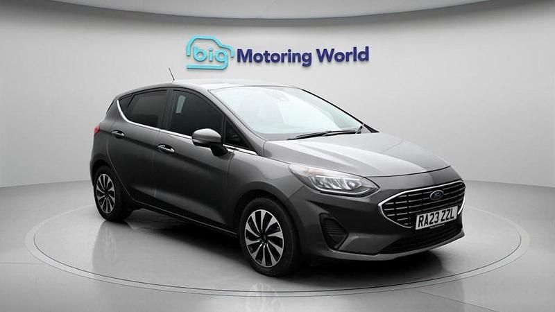 Used Ford Fiesta Titanium 125 HP (91 kW) 2023 Grey Hatchback