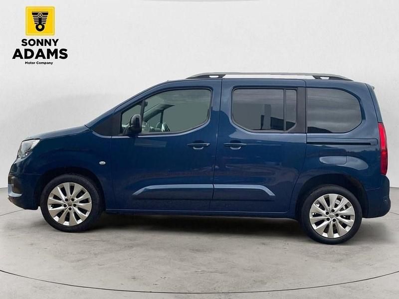 Used Vauxhall Combo Elite 130 HP (95 kW) 2021 Blue MPV