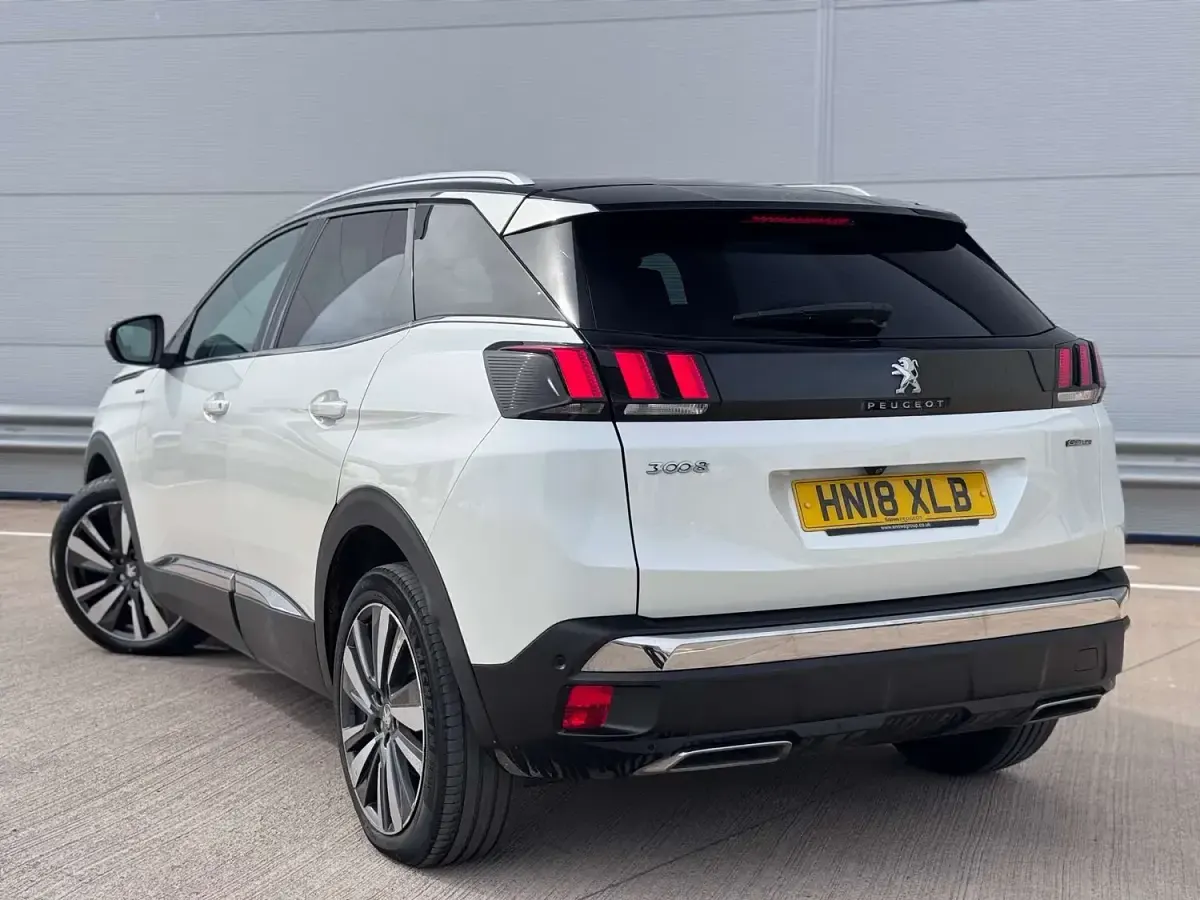 Used Peugeot 3008 Premium 2018 White SUV