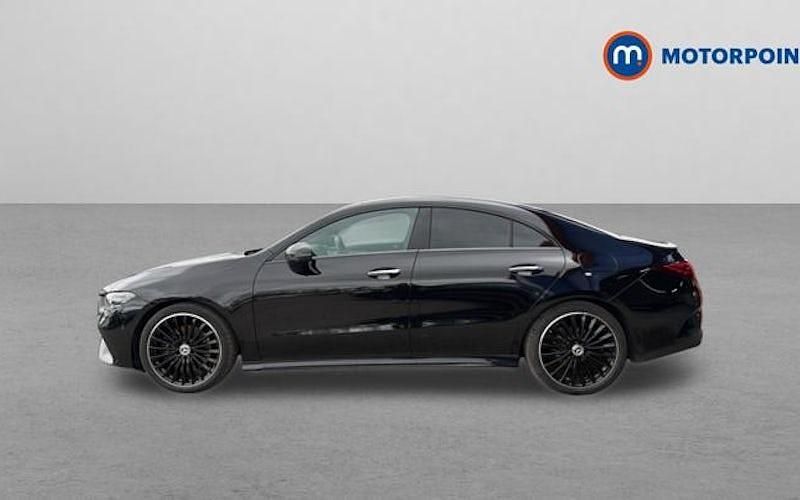 Used Mercedes CLA200 AMG Line Premium Plus 163 HP (119 kW) 2025 Sedan