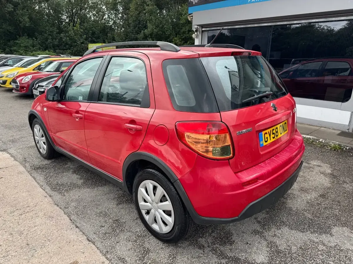 Used Suzuki SX4 GL 2008 Red Hatchback