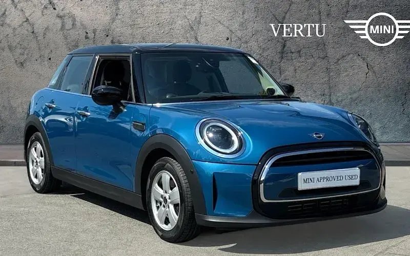 Used Mini Cooper Classic 136 HP (100 kW) 2022 Hatchback