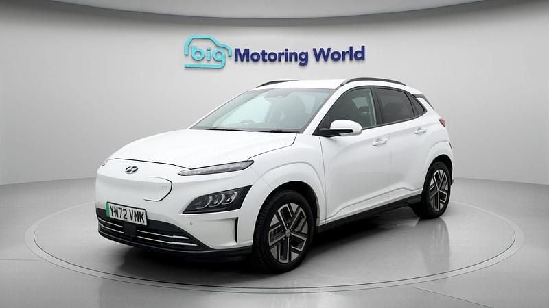 Used Hyundai Kona Premium 150 kW (204 HP) 2022 White SUV
