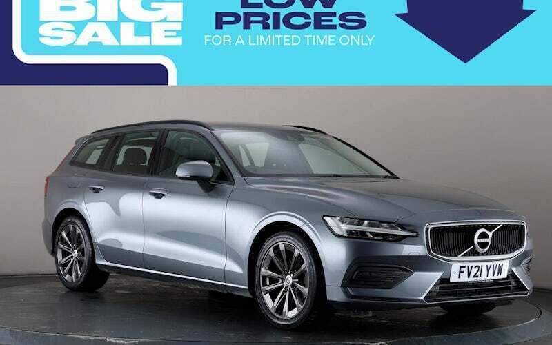 Used 2022 Volvo V60 Momentum Estate | £17,900 (Good price) - Image 1/4
