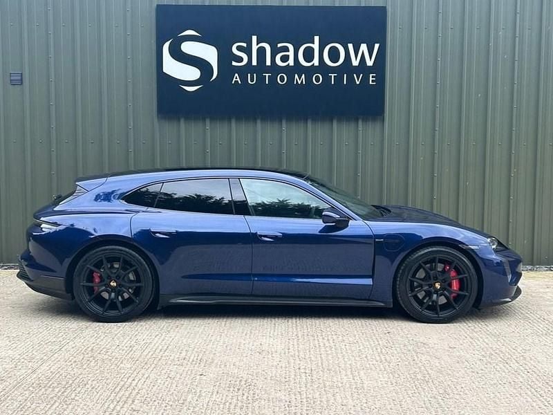 Used Porsche Taycan Performance Package 439 kW (598 HP) 2023 Blue Estate