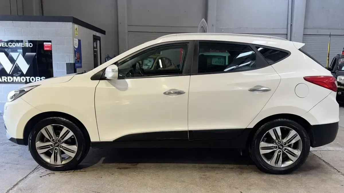 Used Hyundai ix35 Premium 134 HP (98 kW) 2014 White SUV