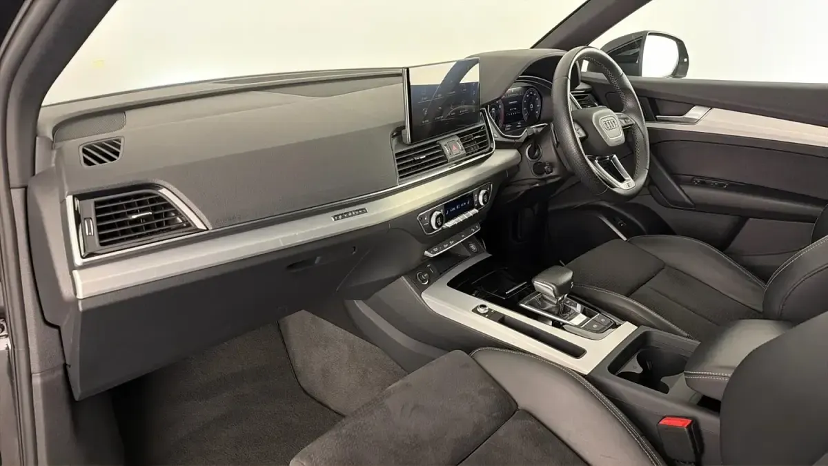 Used Audi Q5 S-Line 265 HP (194 kW) 2023 Mythos black SUV