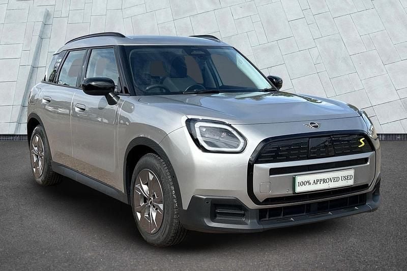 Silver Used 2024 Mini Countryman Classic SUV | £33,200 (Fair price) - Image 1/4