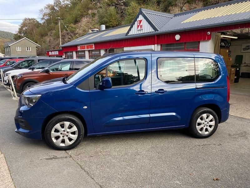 Used Vauxhall Combo S 130 HP (95 kW) 2020 Blue MPV