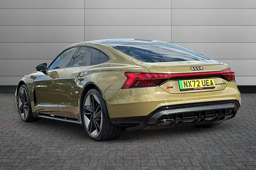 Used Audi RS e-tron GT Design 467 kW (636 HP) 2022 Tactical green Sedan