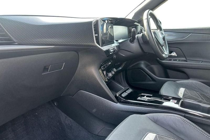 Second-hand Vauxhall Mokka Ultimate 130 CP (95 kW) 2023 Albastru SUV